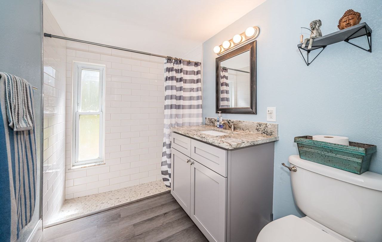 4424 Beacon Square Dr - Photo 6 of 36