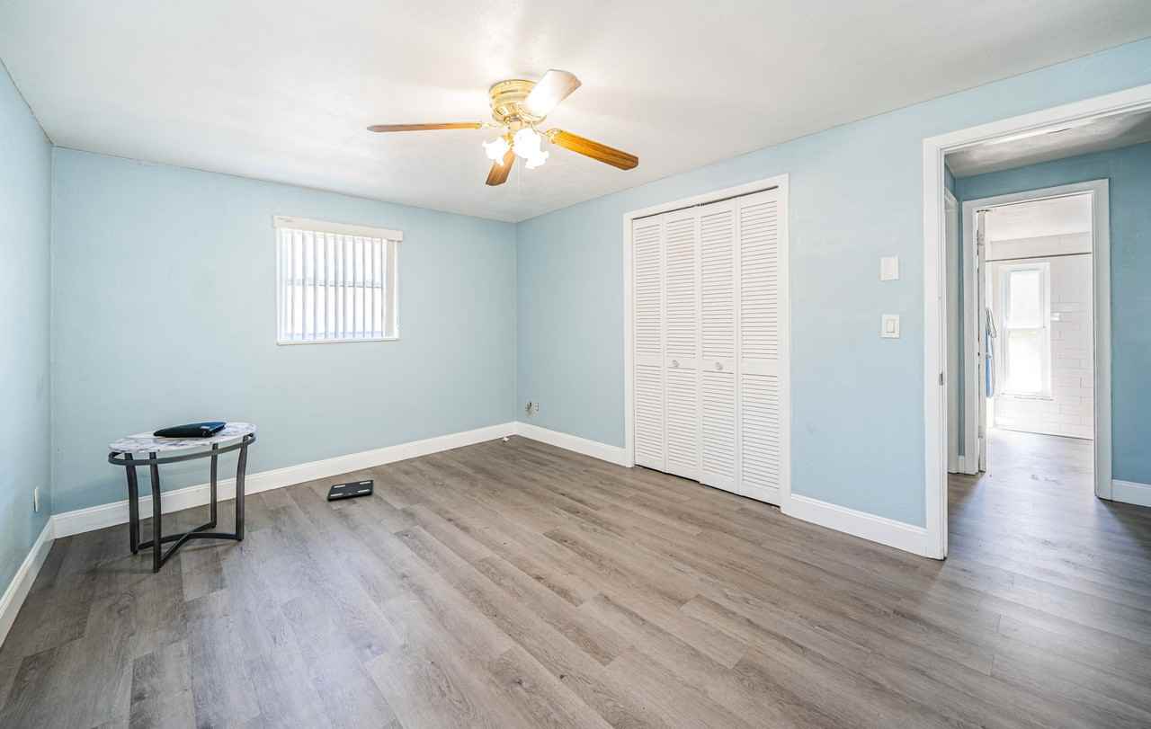 4424 Beacon Square Dr - Photo 6 of 36