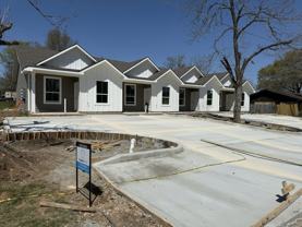 1606 W 5th St #1 - Photo 1 of 1