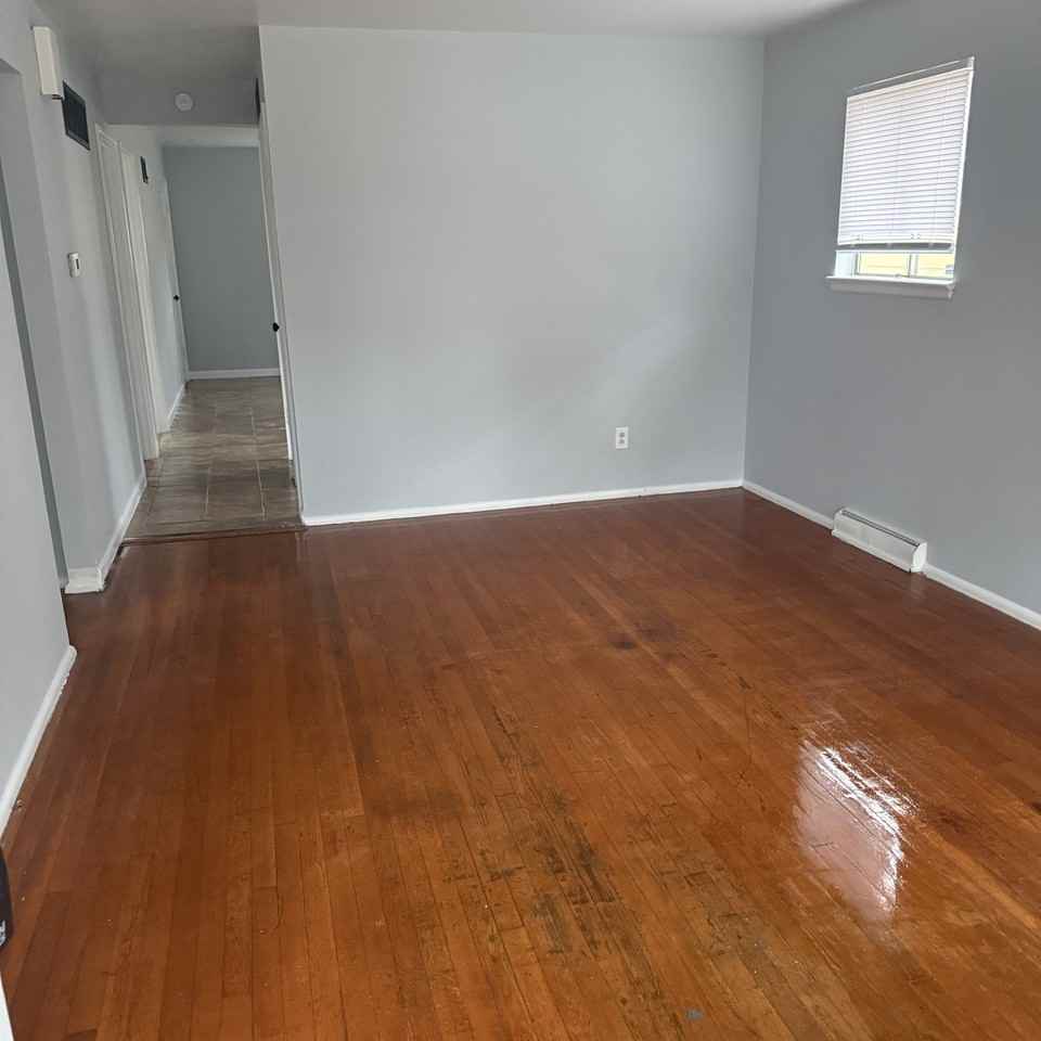 5546 Janet Ave - Photo 3 of 10