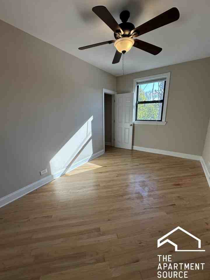 896 Green Bay Rd #16 - Photo 6 of 36