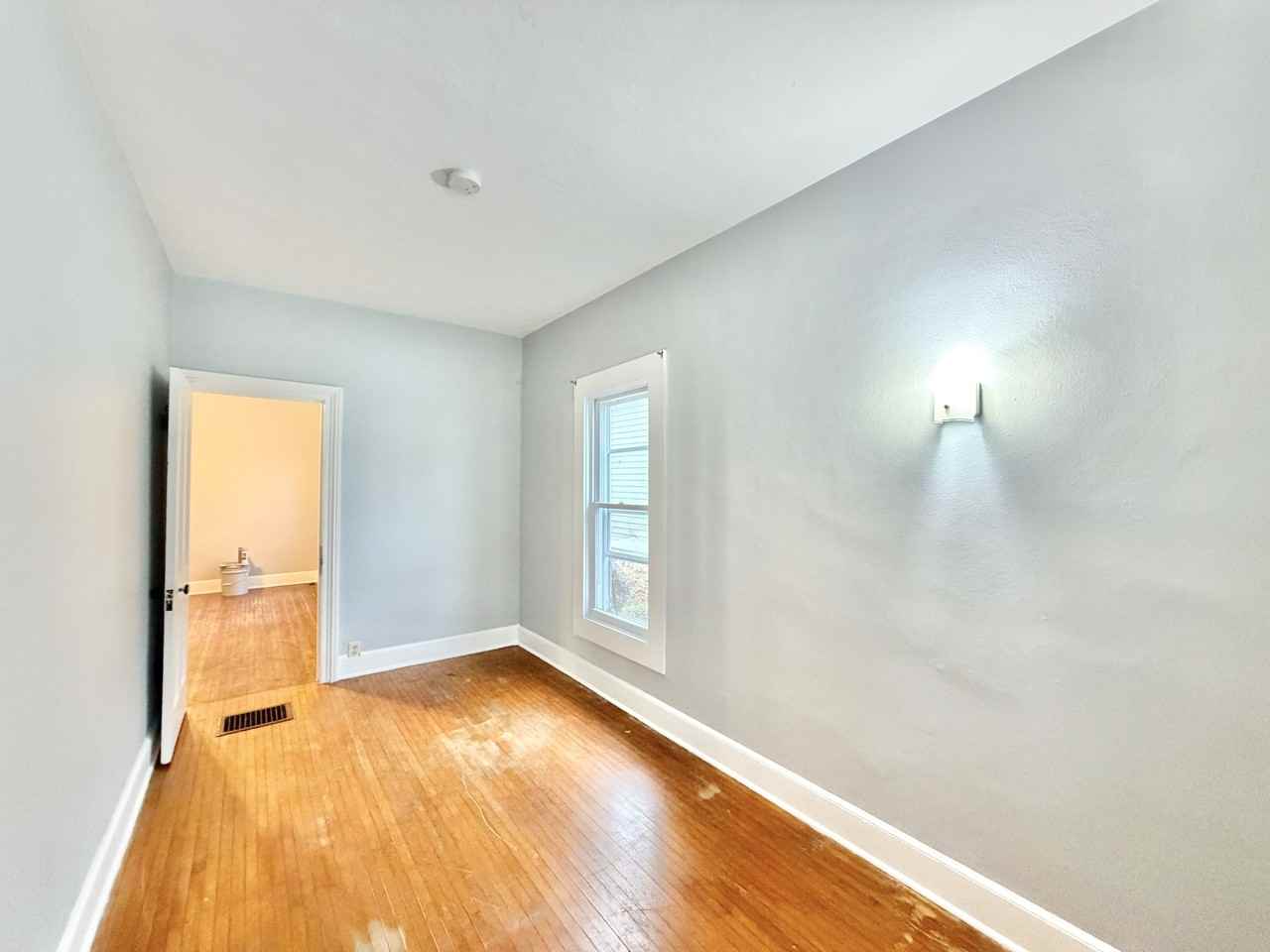 426 S Jackson St - Photo 7 of 24