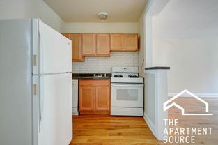 1347 N Dearborn St #204 - Photo 1 of 1