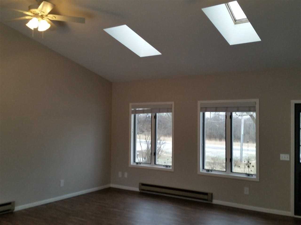 2521 Williams Dr - Photo 2 of 21