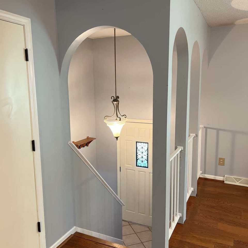 22 High Dr - Photo 2 of 36