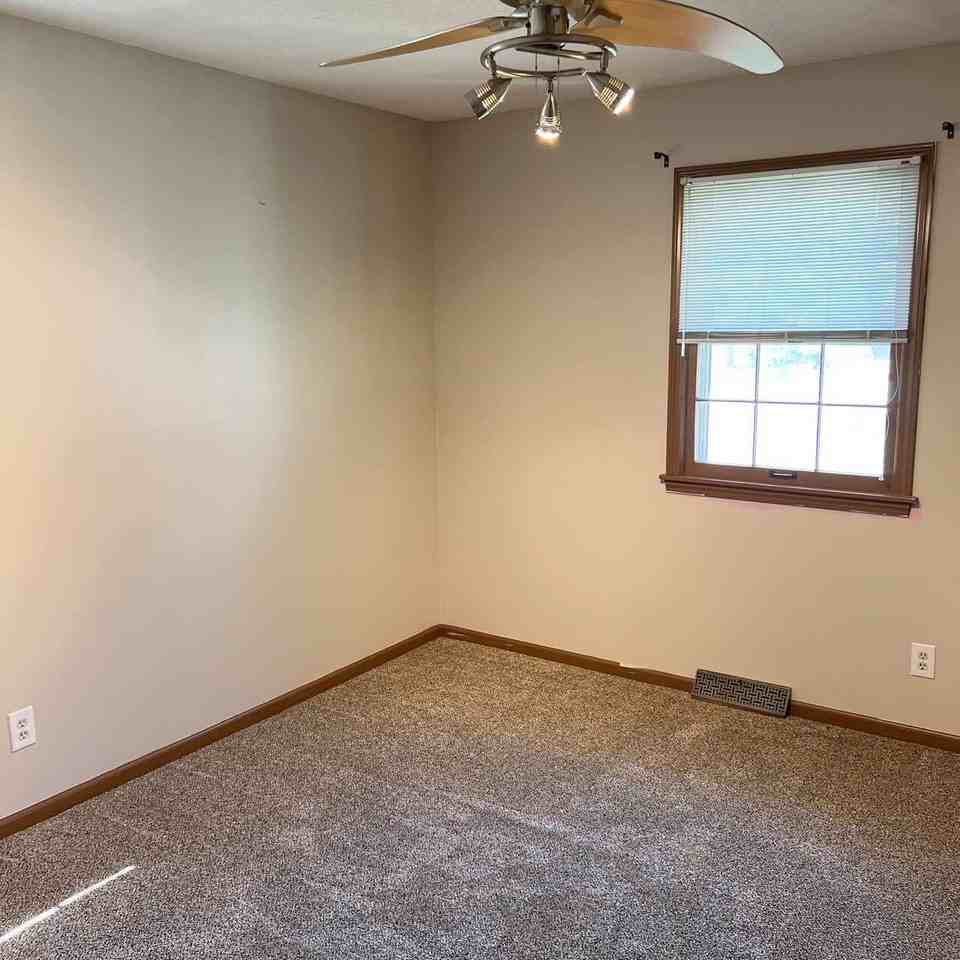 22 High Dr - Photo 6 of 36