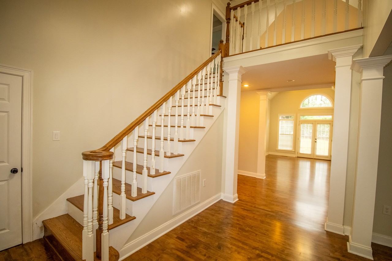 906 Monarch Cir - Photo 6 of 41