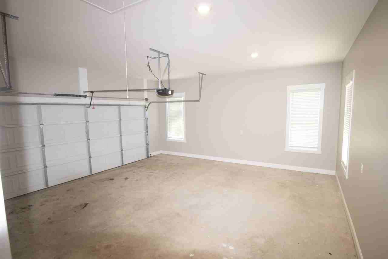 119 Spring Creek Rd - Photo 4 of 21