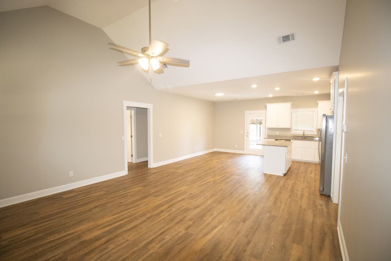 119 Spring Creek Rd - Photo 5 of 21