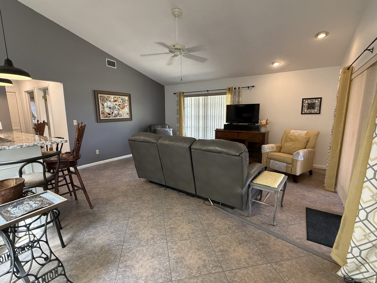 15138 Sam Snead Ln - Photo 3 of 10