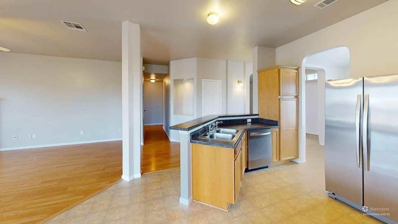601 Cattail Cir - Photo 7 of 50