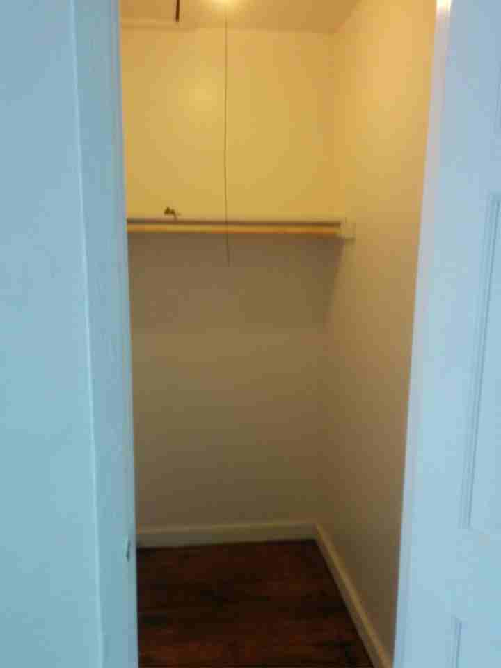1284 Park Ave - Photo 3 of 15