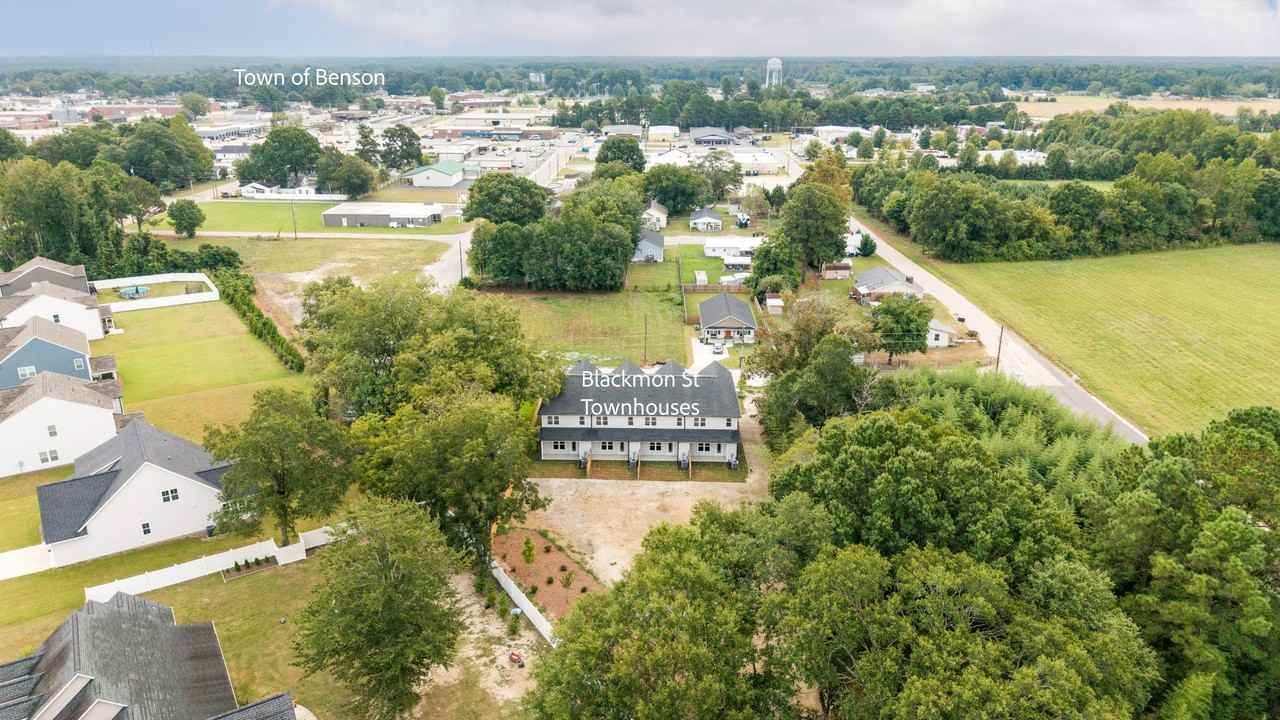 606 S Blackmon St #1 - Photo 4 of 11