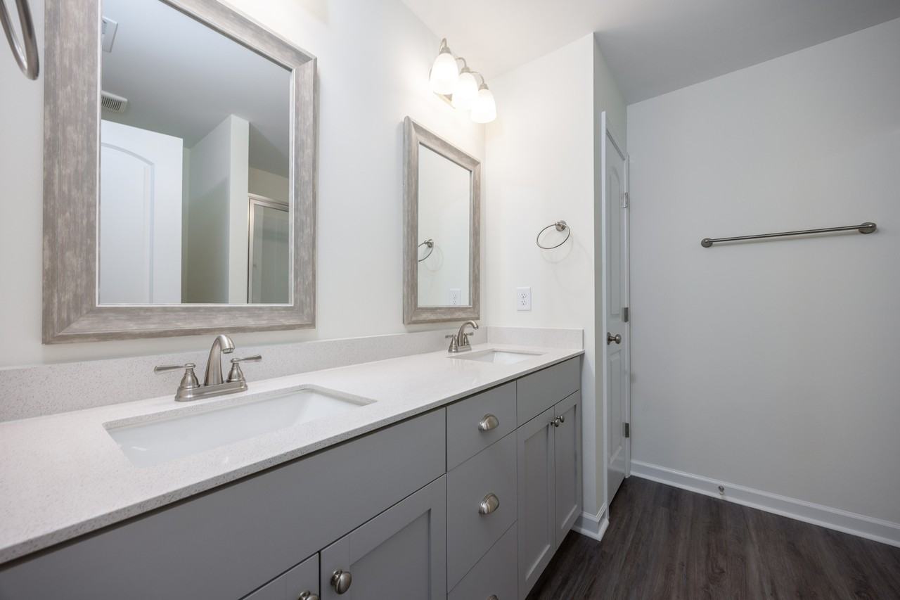 606 S Blackmon St #1 - Photo 6 of 11