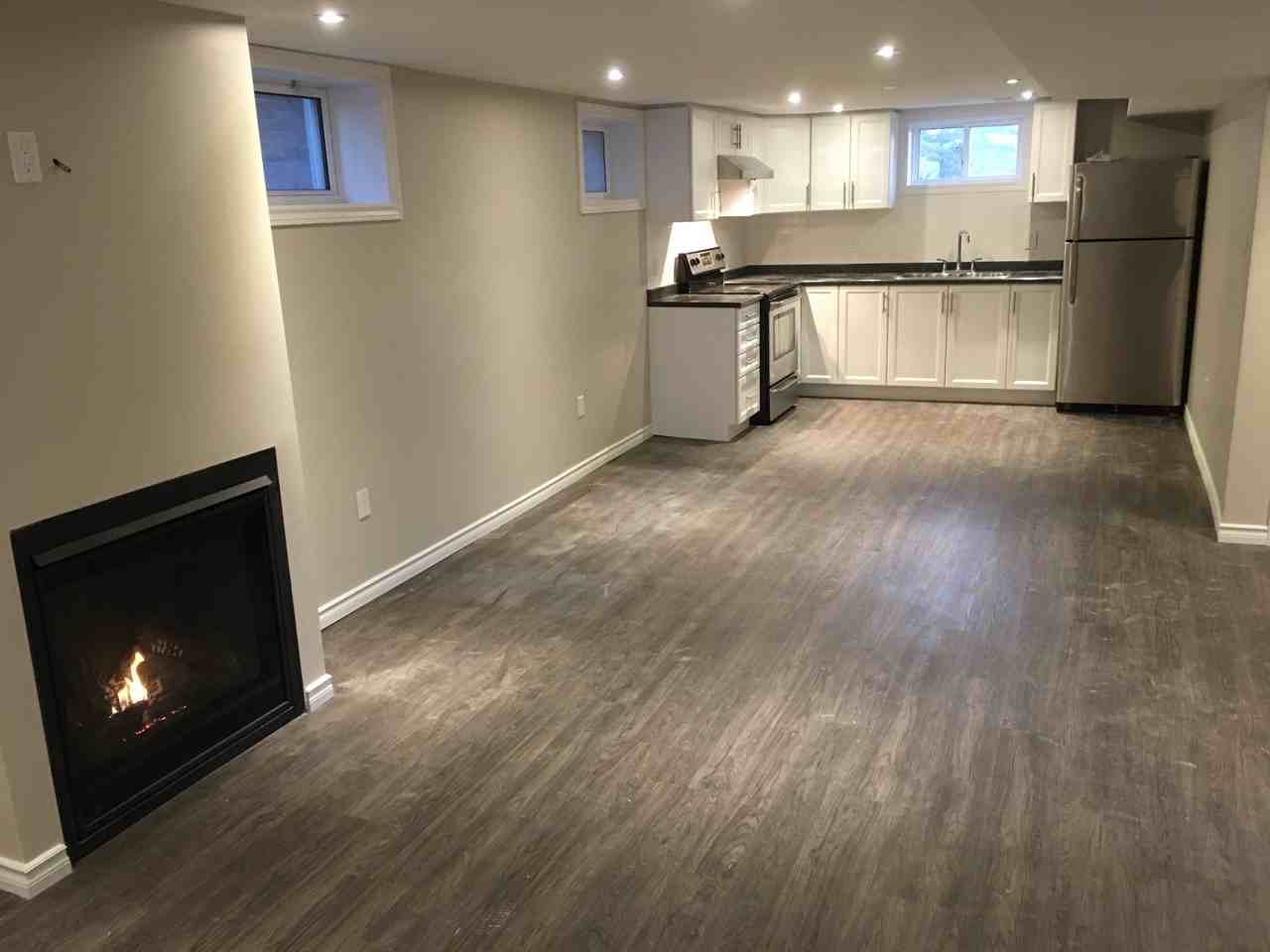 316 Baldwin St - Photo 2 of 12