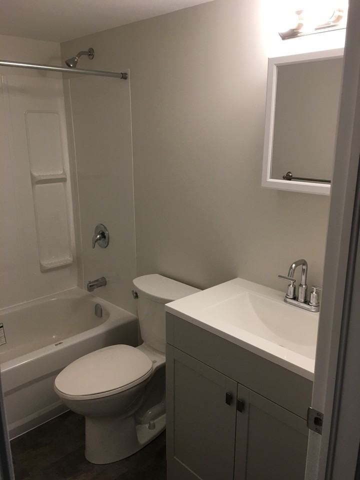 316 Baldwin St - Photo 5 of 12