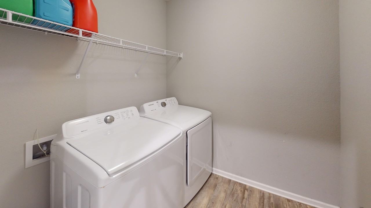 350 Hepburn Rd - Photo 6 of 10