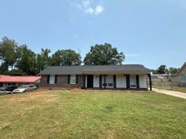 featured image of 5921 Norton St