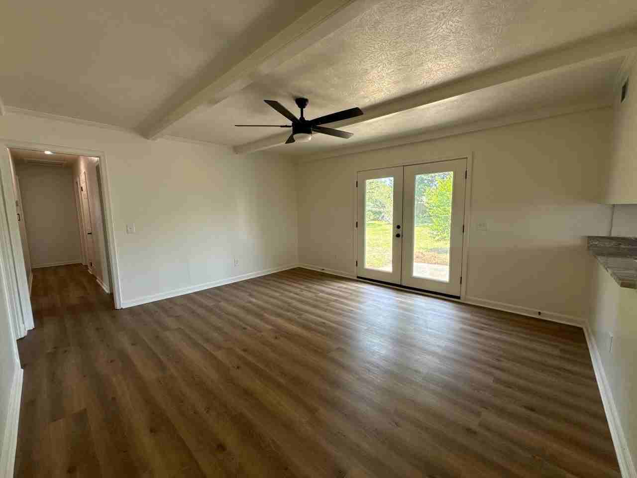 5921 Norton St - Photo 7 of 14