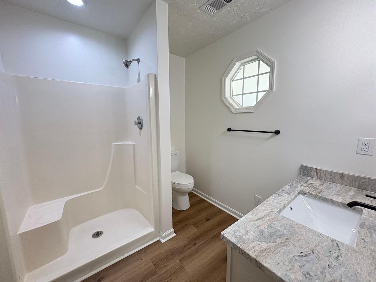 2107 S Seale Rd - Photo 5 of 21