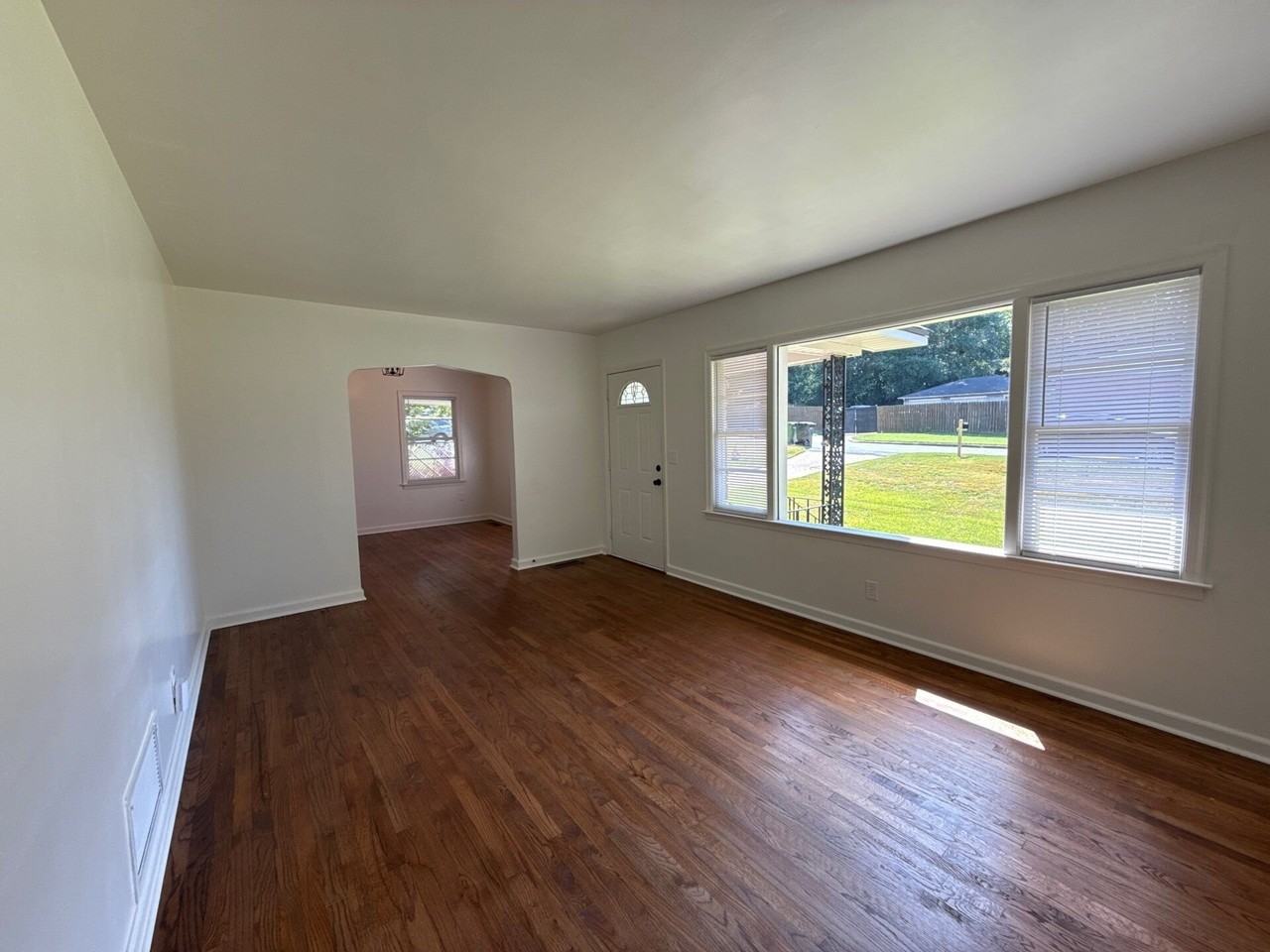 622 Cardinal Ave - Photo 2 of 14