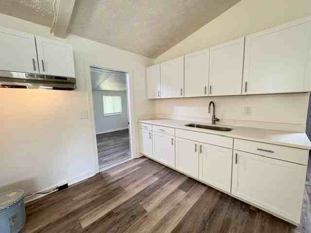 3652 Grier Ave - Photo 5 of 13
