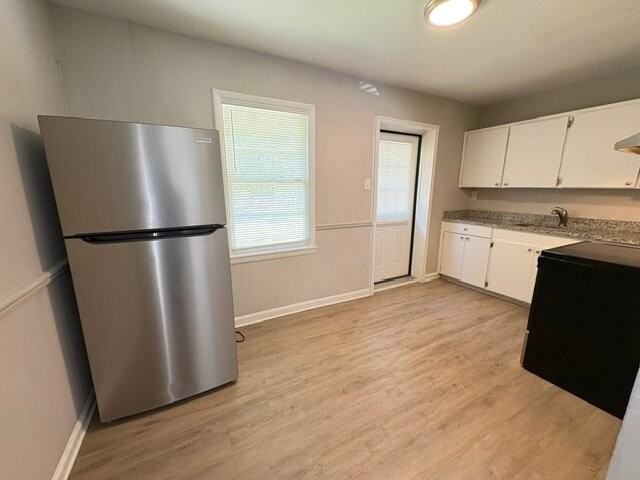 1435 John Smith Ave - Photo 5 of 13
