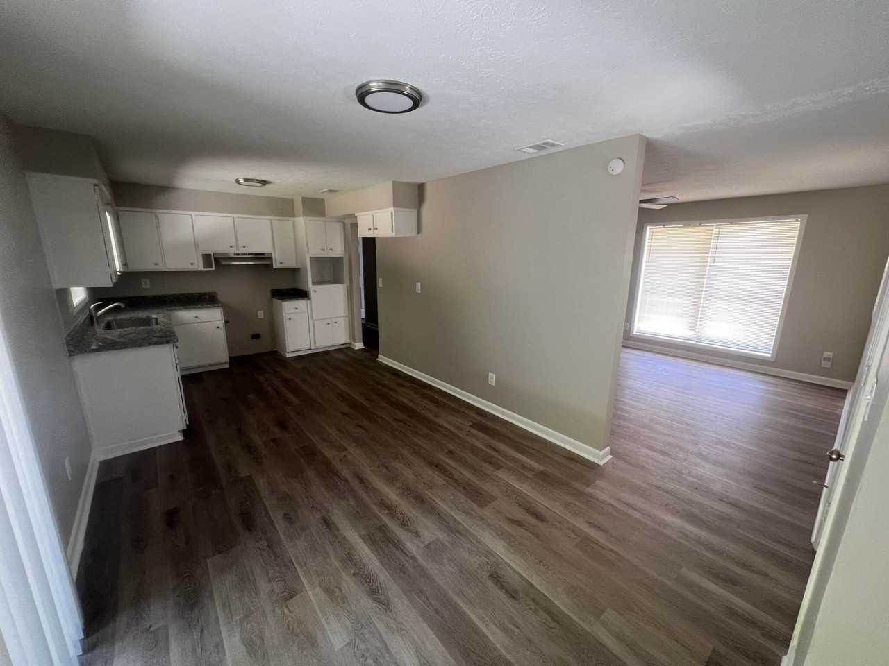4909 Mehaffey Ct - Photo 5 of 14