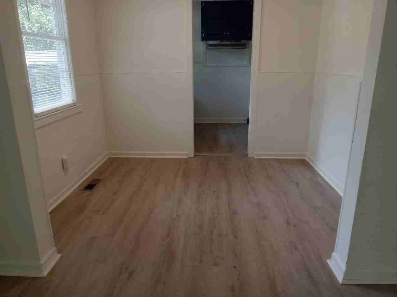 2836 Knox St - Photo 3 of 12