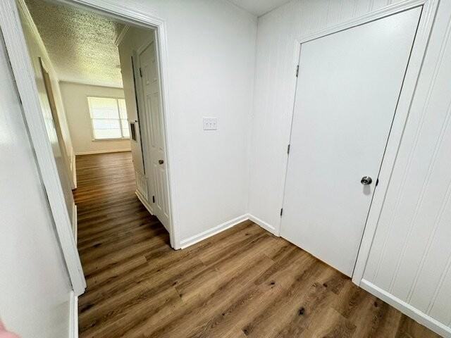 857 Queensbury Dr - Photo 2 of 21