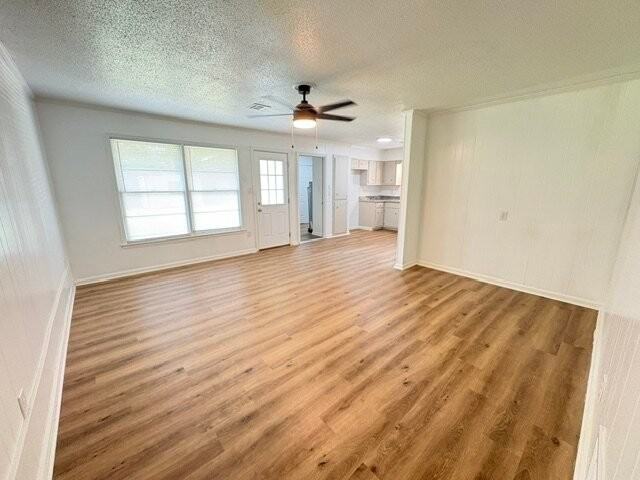 857 Queensbury Dr - Photo 4 of 21