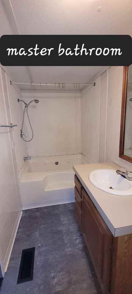 135 Centreville Mhp Llcs Jane St - Photo 5 of 20
