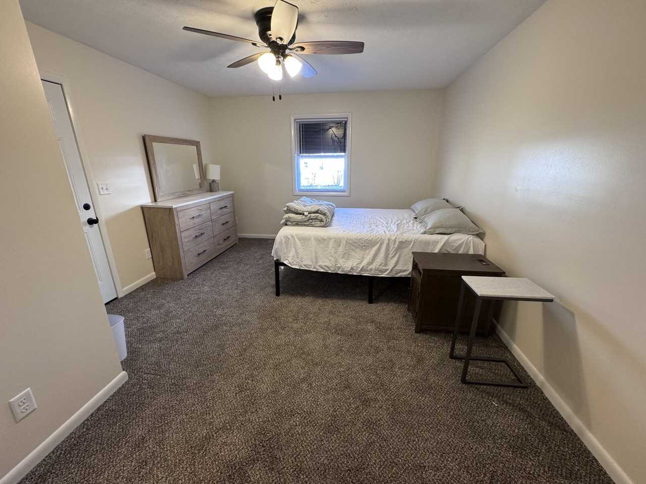 320 Magnolia Dr - Photo 5 of 10