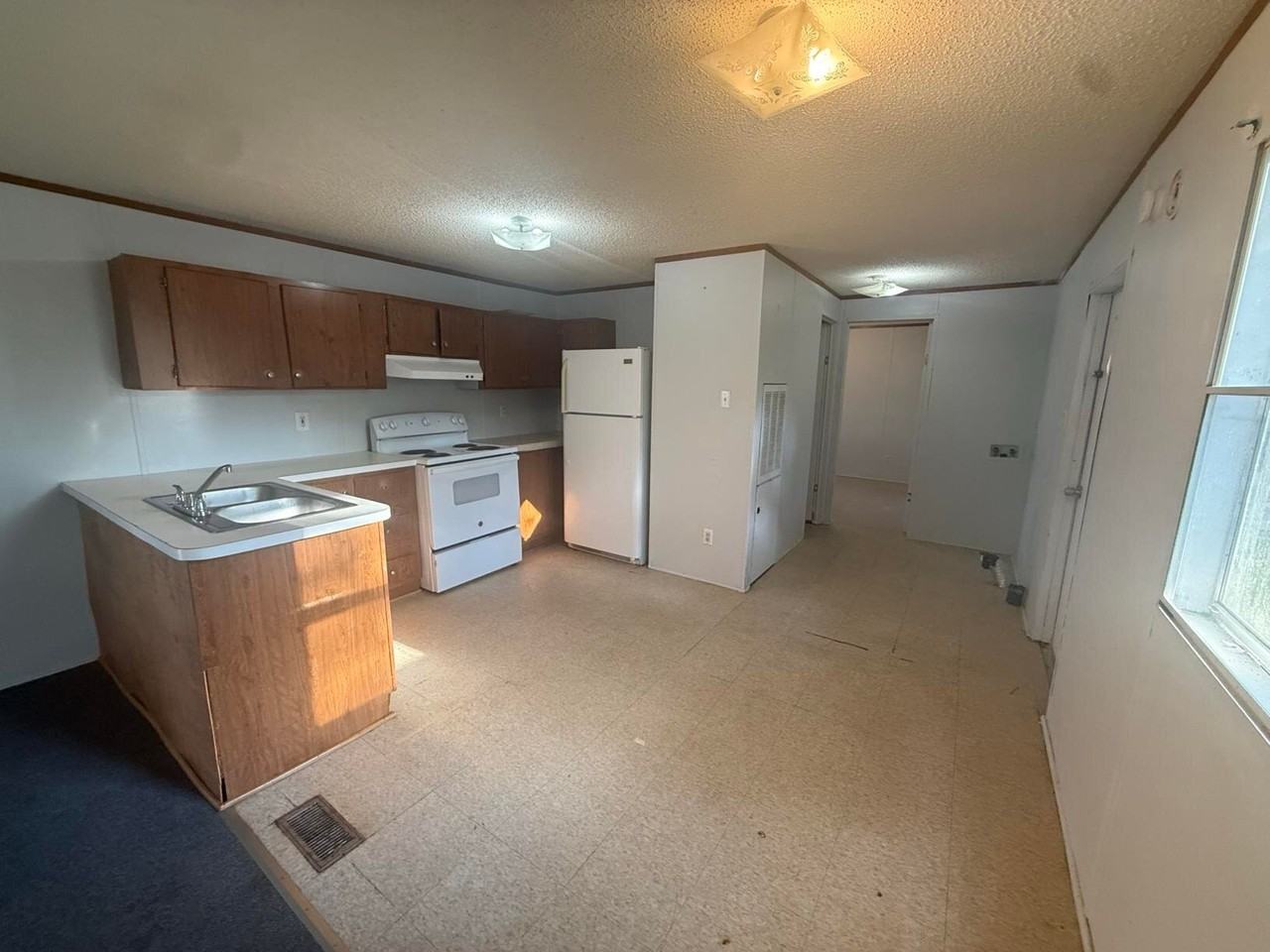 6484 Bailey Mhp Llcwinters Rd - Photo 2 of 12