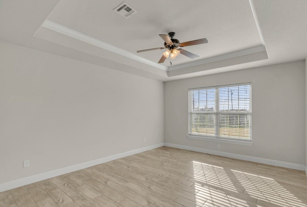 1101 Chattie Dr - Photo 2 of 26