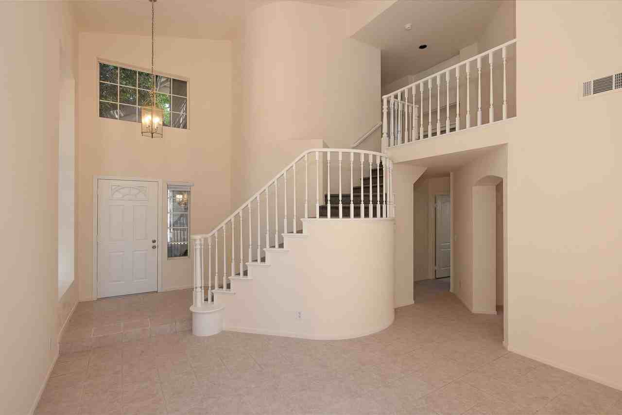 2510 Seadrift Ct - Photo 2 of 27
