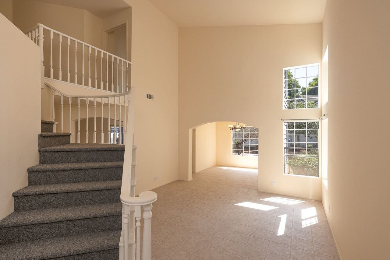 2510 Seadrift Ct - Photo 6 of 27