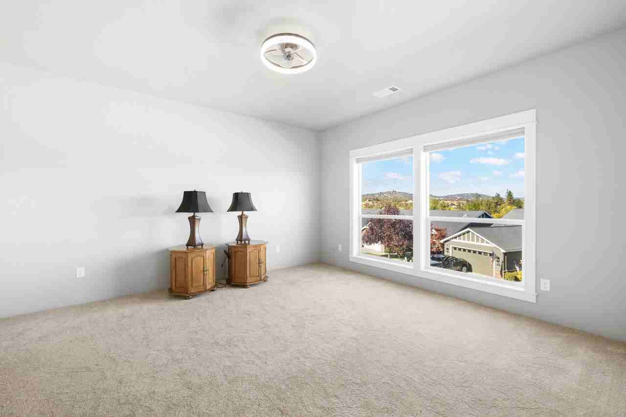 221 Skyhawk Dr - Photo 6 of 43