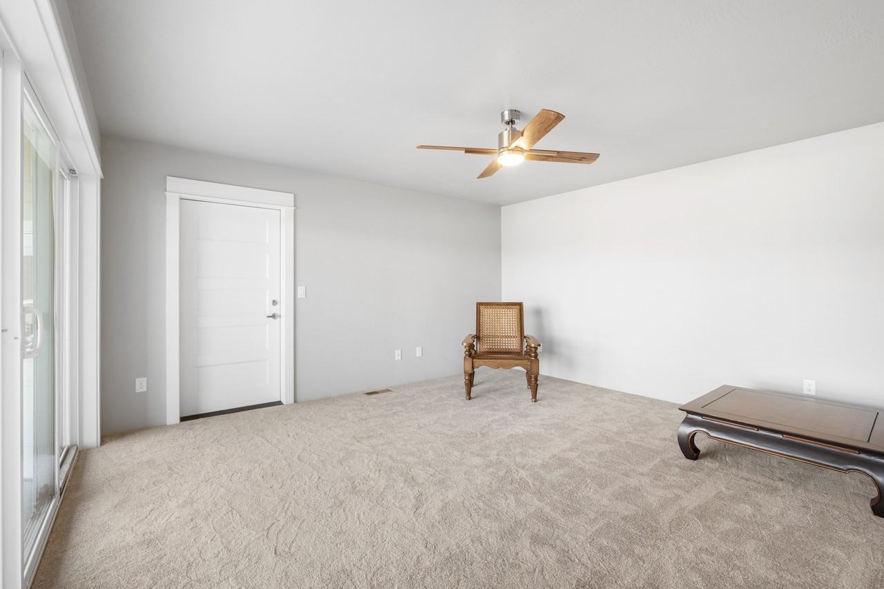 221 Skyhawk Dr - Photo 5 of 43