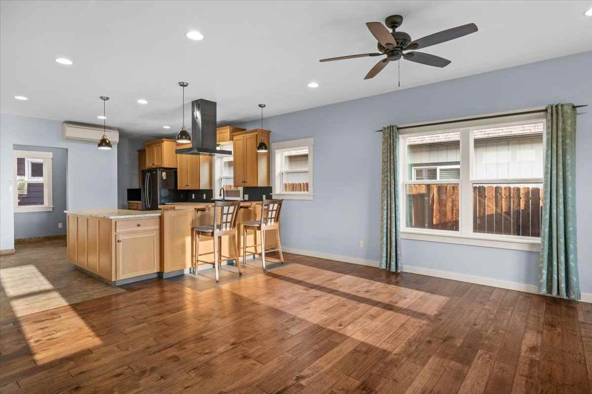 245 Wintersage Cir - Photo 7 of 23