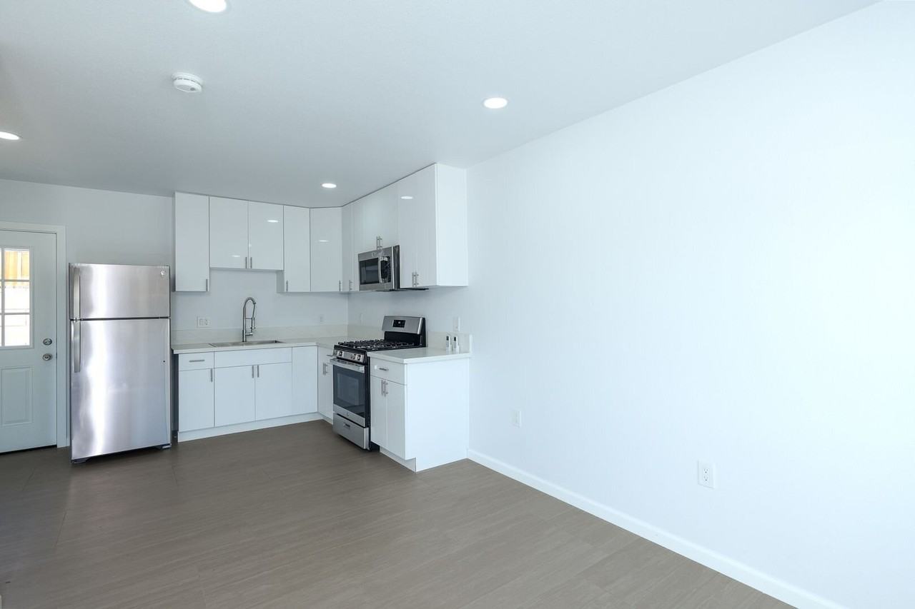 3630 S F St #2 - Photo 7 of 17