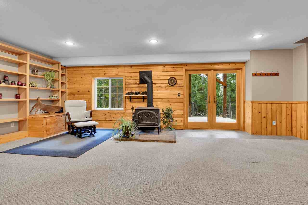2773 Coyote Cir - Photo 7 of 28
