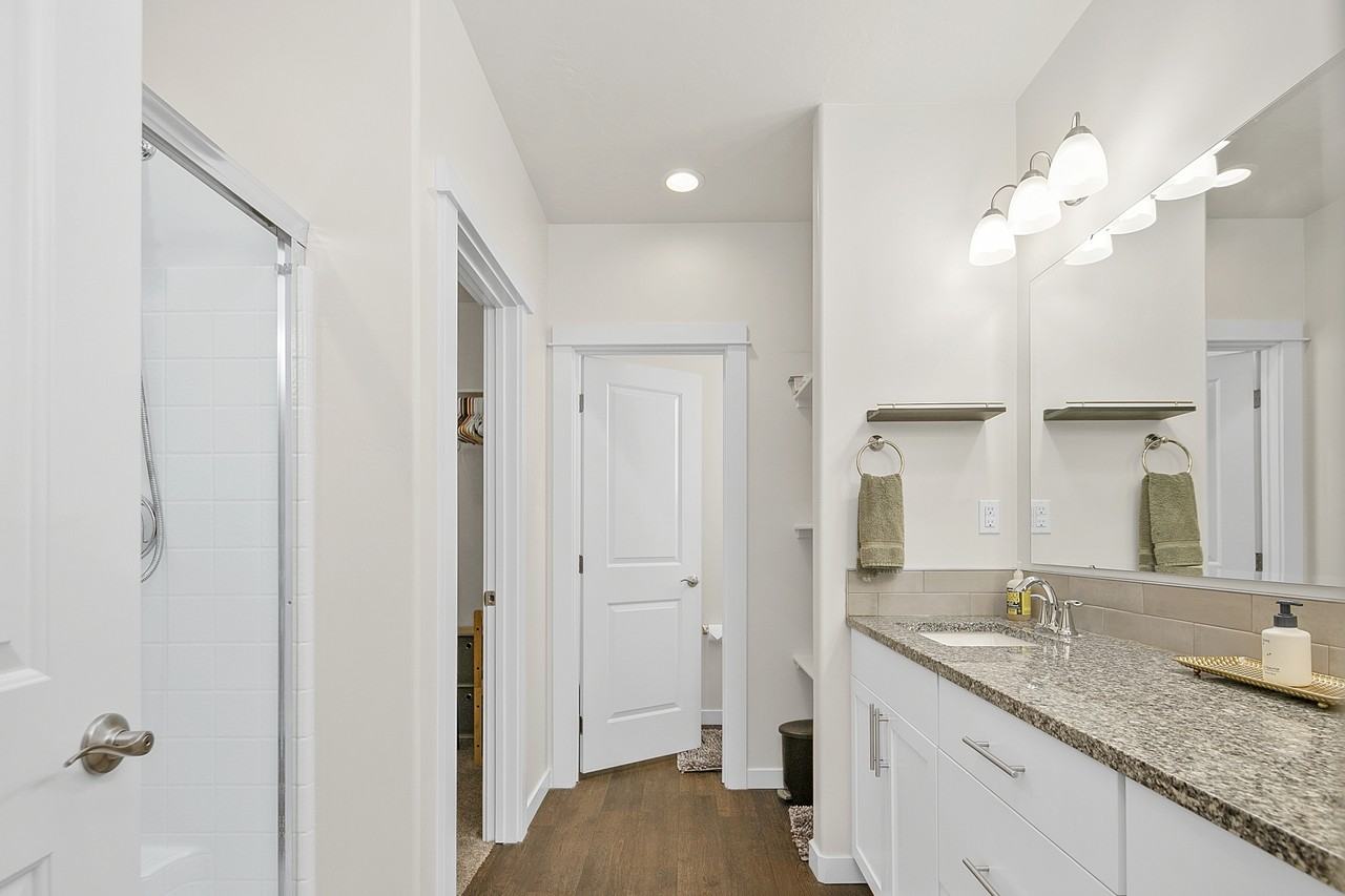 6218 W Los Flores Dr - Photo 6 of 24