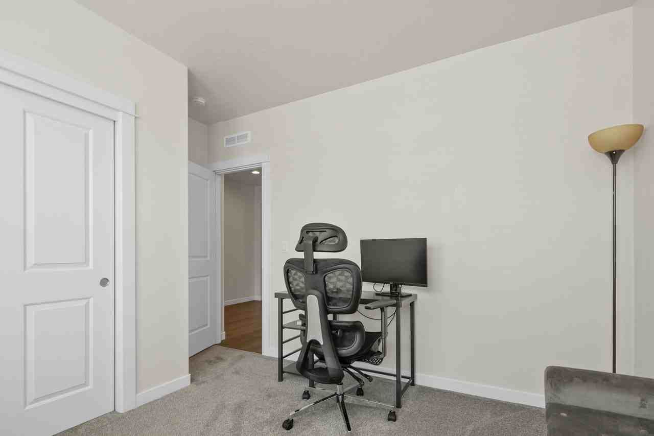 6218 W Los Flores Dr - Photo 3 of 24
