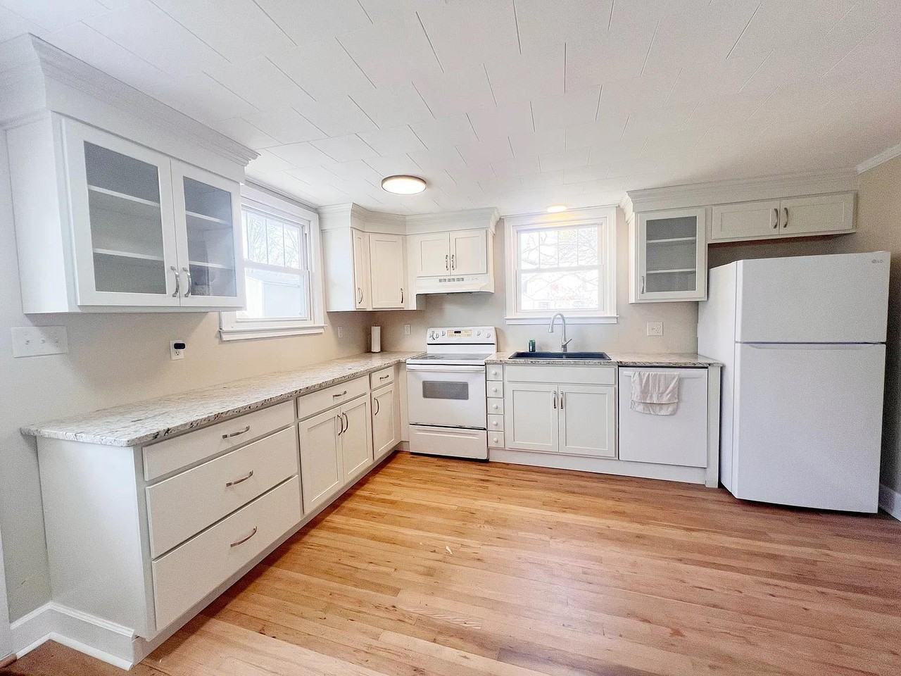 120 Connecticut Ave - Photo 2 of 15