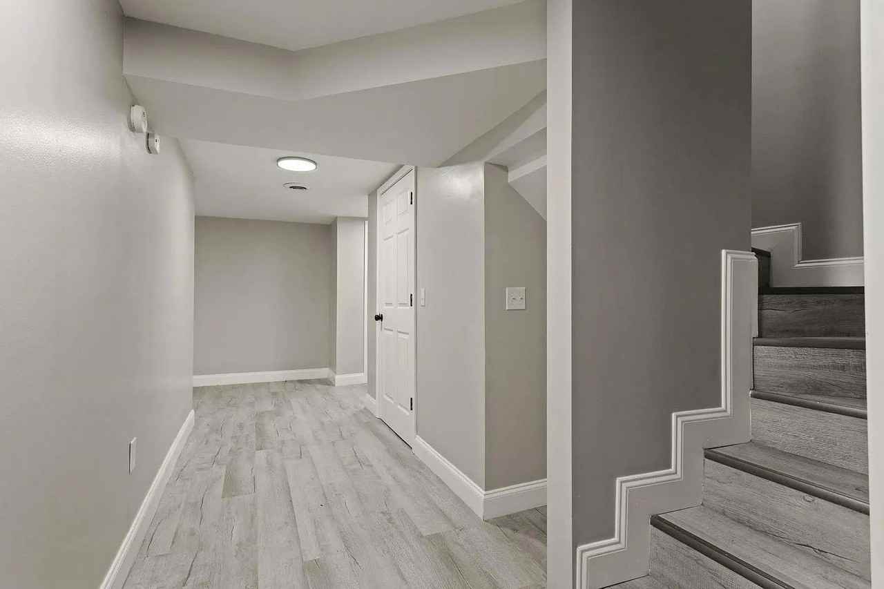 13 Cardinal Dr - Photo 2 of 41
