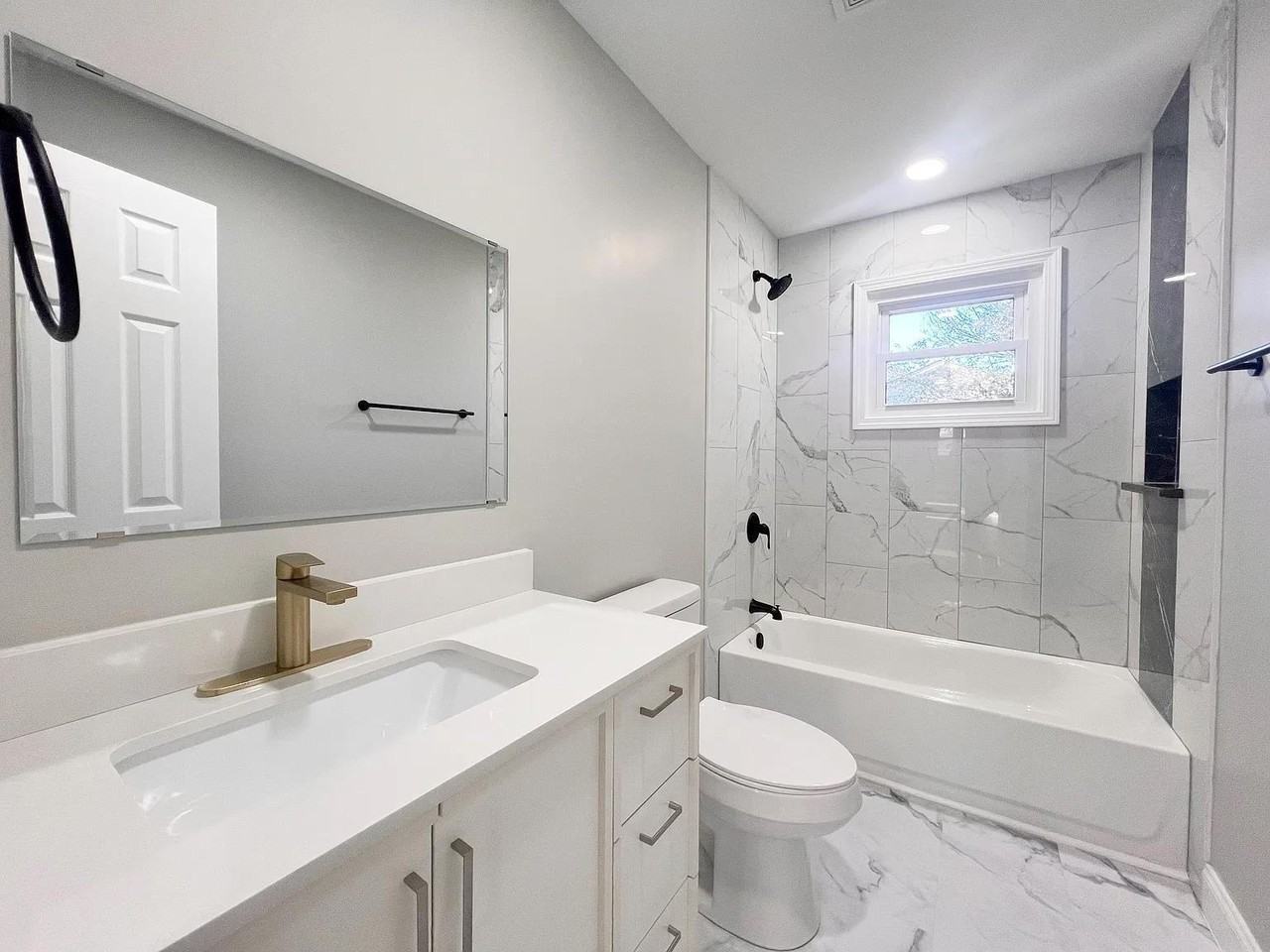 13 Cardinal Dr - Photo 4 of 41