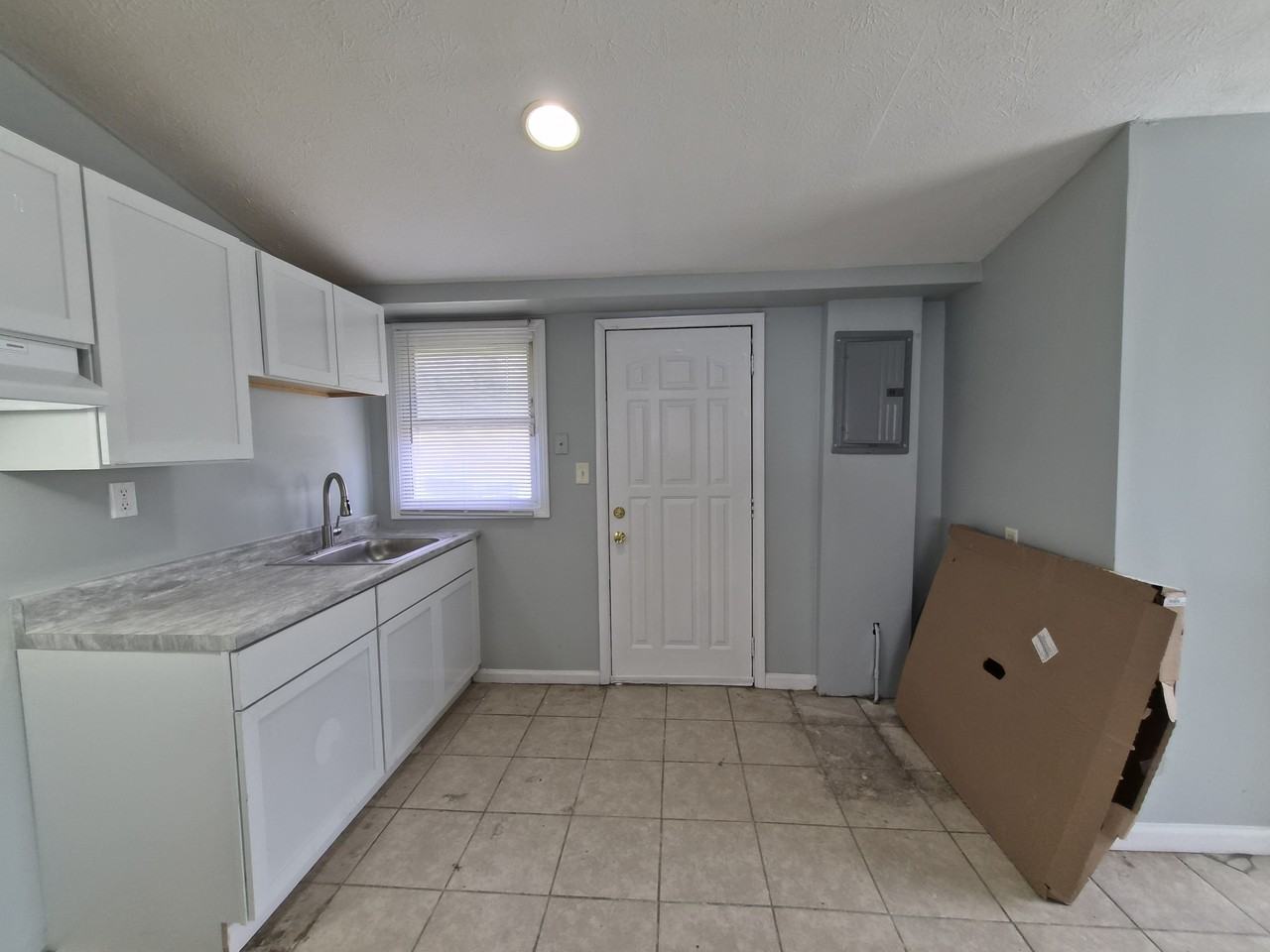 4709 Ribble Rd - Photo 6 of 16