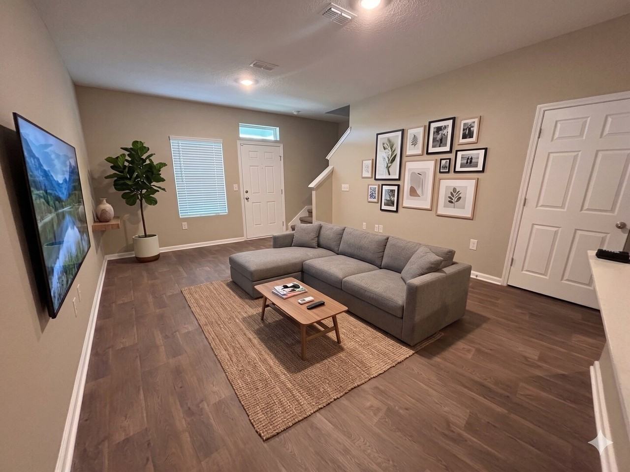 903 Rivertree Pl - Photo 4 of 25
