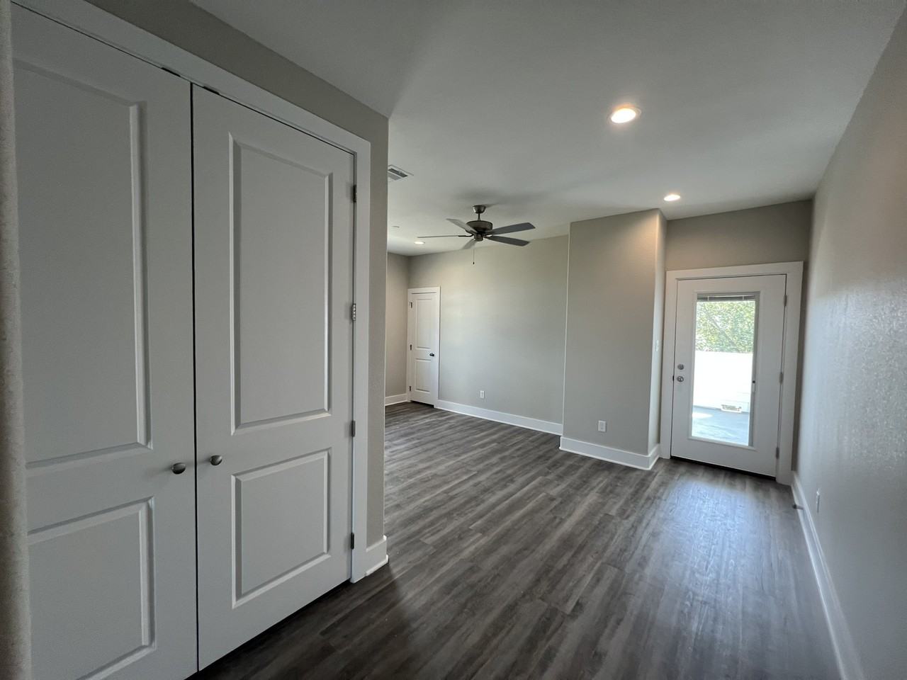 308 Grove St - Photo 3 of 20